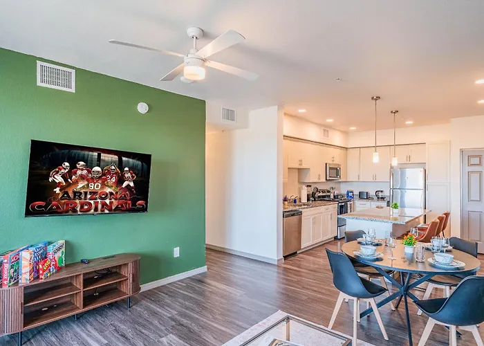 Apartment Westgate Near Stadium Balcony Pool Parking Gym Wd