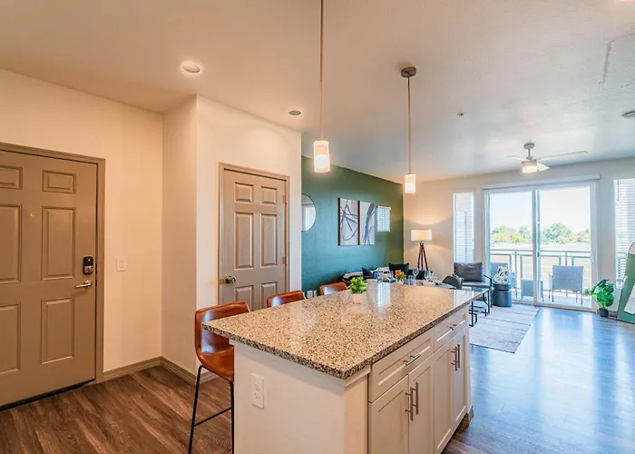 Westgate Near Stadium Balcony Pool Parking Gym Wd * Glendale
