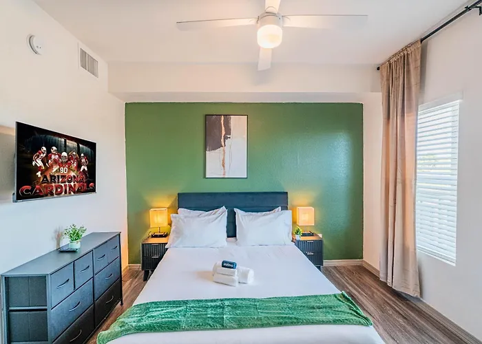 Apartment Westgate Near Stadium Balcony Pool Parking Gym Wd