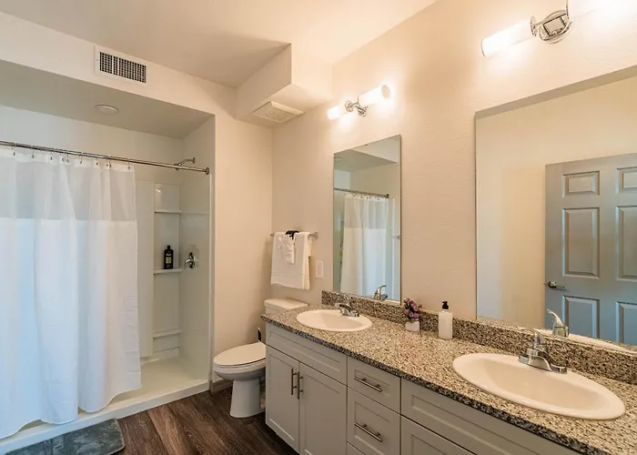 Westgate Near Stadium Balcony Pool Parking Gym Wd * Glendale